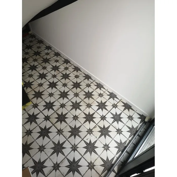 70 × 140P - Põrandaluuk plaatide alla Alumiinium